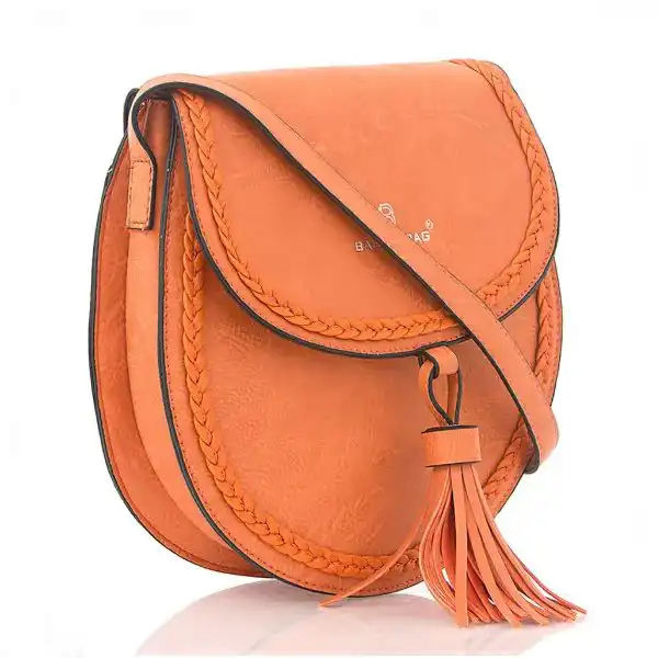 Γυναικεία τσάντα χιαστί κυκλική σομόν | Candiashop Boutique, Γυναικεία τσάντα χιαστί κυκλική, σομόν. Κλείνει με μαγνητικό κούμπωμα και φερμουάρ, από τεχνόδερμα.