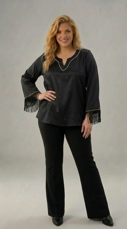 Plus size γυναικεία μπλούζα αμπιγιέ μαύρη - AMP105 | Candiashop Boutique, Plus size γυναικεία μπλούζα αμπιγιέ μαύρη. Μπορεί να φορεθεί με κλασικό μαύρο παντελόνι ή φούστα pencil σε γάμο και βάπτιση αλλά και με τζιν παντελόνι ή φούστα για μια πιο ροκ εμφάνιση.