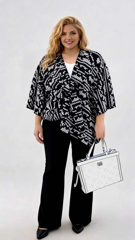 Plus size κάπα γυναικεία σε χρώμα άσπρο και μαύρο, με θηλιά. Εύκολη και βολική, ελαφριά και πολύ στυλάτη!
