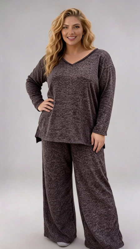 Σετ γυναικείο plus size, ελαστικό, με καφέ γυναικεία μπλούζα και πατελόνι - SET075 | Candiashop Boutique, Σετ γυναικείο plus size, ελαστικό, καφέ με γυναικεία μπλούζα ασύμμετρη συνοδεύεται με πατελόνα.